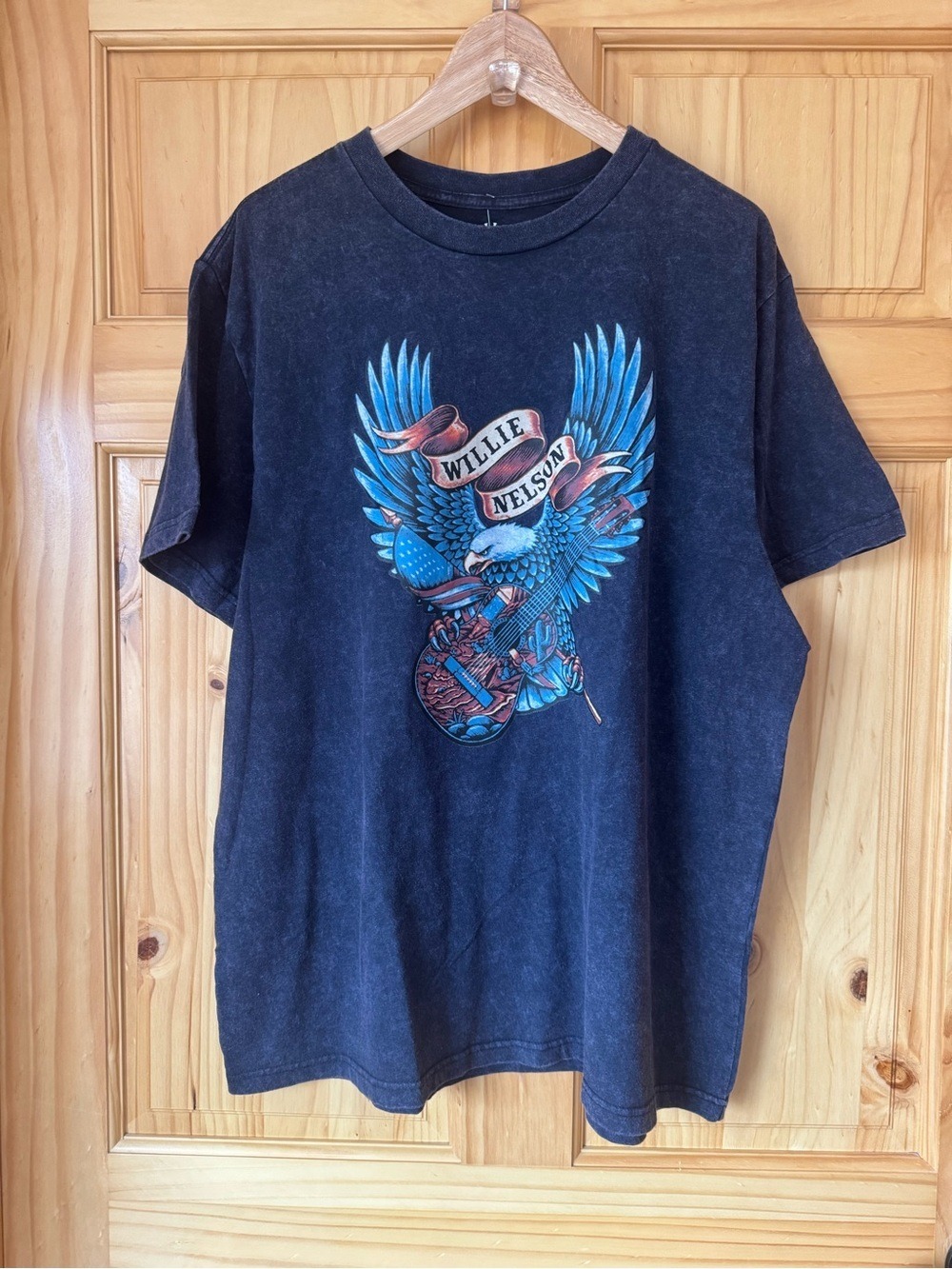 Willie Nelson Guitar Eagle and US Flag Graphic Tee size XL